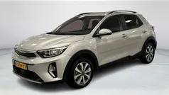 Gebruikt 2022 Kia Stonic SUV | € 22.945 (Eerlijke prijs)
