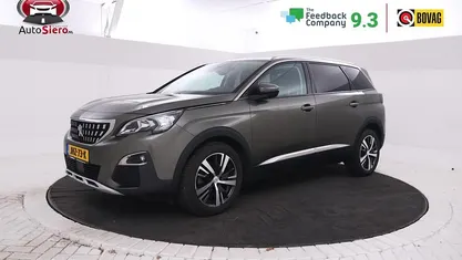 Grijs Gebruikt 2020 Peugeot 5008 GT-line MPV | € 23.995 (Eerlijke prijs)