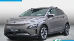 Bruin Gebruikt 2022 Hyundai Kona SUV | € 22.400 (Eerlijke prijs)