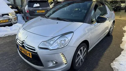 Grijs Occasion 2012 Citroën DS3 Chic Hatchback | € 5.995 (Eerlijke prijs)