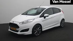 Wit Gebruikt 2017 Ford Fiesta ST-Line Hatchback | € 11.645 (Eerlijke prijs)