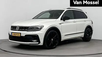 Gebruikt 2020 VW Tiguan Highline SUV | € 31.900 (Eerlijke prijs)