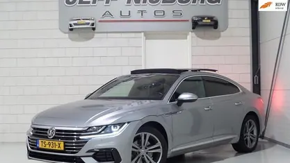 Grijs Gebruikt 2018 VW Arteon Business Hatchback | € 23.999 (Eerlijke prijs)