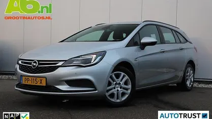 Grijs Gebruikt 2017 Opel Astra Edition Stationwagen | € 7.444 (Eerlijke prijs)