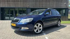 Blauw Gebruikt 2011 Skoda Octavia Business Line Stationwagen | € 2.150 (Eerlijke prijs)