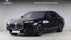M carbonschwarz metallic (zwart metallic) Gebruikt 2024 BMW M760e Executive Sedan | € 137.900