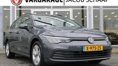 Grijs Gebruikt 2021 VW Golf VIII Business Stationwagen | € 23.500 (Goede deal)