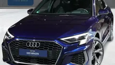 Blauw Gebruikt 2021 Audi A3 e-tron Competition Hatchback | € 30.900 (Eerlijke prijs)