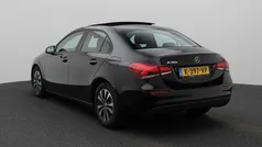 Zwart Gebruikt 2021 Mercedes A180 Business Sedan | € 25.844 (Super prijs)