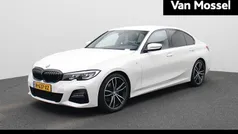 Gebruikt 2020 BMW 320 Executive Sedan | € 27.900 (Eerlijke prijs)