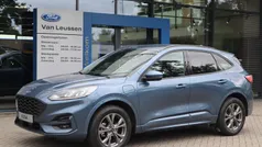 Blauw, metallic lak Gebruikt 2024 Ford Kuga ST-Line SUV | € 33.900 (Eerlijke prijs)