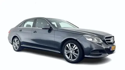 Steel gray (grijs metallic) Occasion 2014 Mercedes E300 Avantgarde Sedan | € 11.645 (Eerlijke prijs)