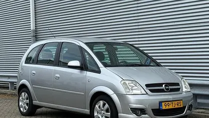 Occasion Opel Meriva Cosmo 105 PK (77 kW) 2006 Grijs MPV