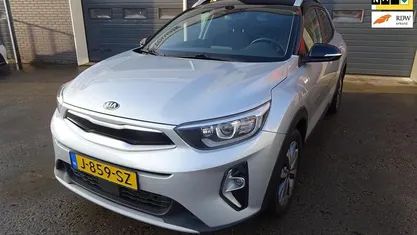Gebruikt 2020 Kia Stonic Plus SUV | € 14.750 (Eerlijke prijs)
