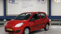 Rood Gebruikt 2008 Renault Twingo Authentique Hatchback | € 2.450 (Goede deal)