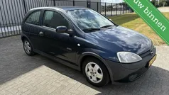 Blauw Gebruikt 2002 Opel Corsa Cosmo Hatchback | € 800 (Goede deal)