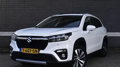Gebruikt 2022 Suzuki SX4 S-Cross Style SUV | € 24.745 (Eerlijke prijs)