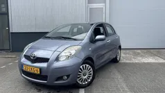 Blauw Gebruikt 2010 Toyota Yaris Hatchback | € 7.499 (Eerlijke prijs)