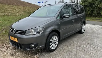 Occasion VW Touran Trendline 140 PK (102 kW) 2013 Grijs MPV