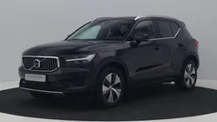 Zwart, metallic lak Gebruikt 2022 Volvo XC40 Inscription SUV | € 32.400 (Super prijs)