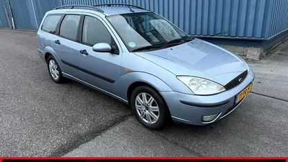 Occasion 2004 Ford Focus Futura Stationwagen | € 950 (Eerlijke prijs)