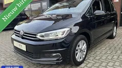 Zwart Gebruikt 2022 VW Touran Highline MPV | € 34.950 (Eerlijke prijs)