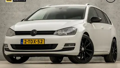Wit Occasion 2013 VW Golf VII Highline Stationwagen | € 8.445 (Eerlijke prijs)