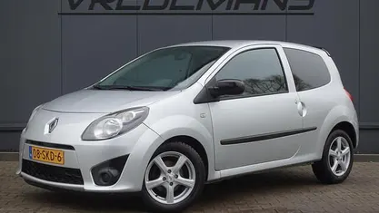 Grijs Occasion 2011 Renault Twingo Collection Hatchback | € 2.450 (Goede deal)