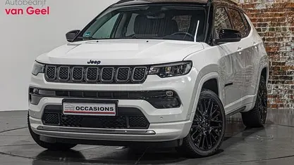 Gebruikt 2022 Jeep Compass SUV | € 26.295 (Eerlijke prijs)