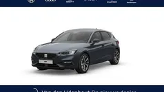 Blauw, metallic lak Nieuw 2025 Seat Leon Business Hatchback | € 40.016 (Eerlijke prijs)