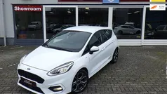 Witfrozen white Gebruikt 2018 Ford Fiesta ST-Line Hatchback | € 12.750 (Eerlijke prijs)