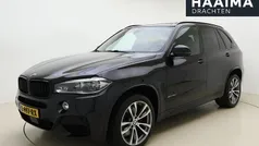 Zwart Gebruikt 2016 BMW X5 Executive SUV | € 28.945 (Eerlijke prijs)