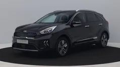 Zwart, metallic lak Gebruikt 2021 Kia Niro SUV | € 23.700 (Eerlijke prijs)