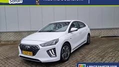 Wit Gebruikt 2019 Hyundai Ioniq Premium Sedan | € 19.895 (Eerlijke prijs)