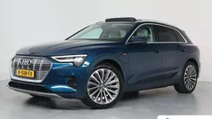 Blauw Gebruikt 2020 Audi e-tron Business SUV | € 30.895 (Goede deal)