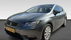 Grijs Gebruikt 2015 Seat Leon CONNECT Hatchback | € 10.430 (Eerlijke prijs)
