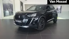 Zwart Gebruikt 2022 Peugeot e-2008 GT SUV | € 21.940 (Eerlijke prijs)