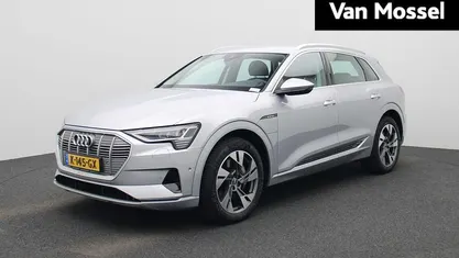 Grijs Occasion 2020 Audi e-tron Business SUV | € 26.400 (Eerlijke prijs)