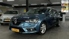 Blauw Gebruikt 2017 Renault Mégane GrandTour Zen Stationwagen | € 10.950 (Eerlijke prijs)