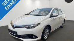 Wit Gebruikt 2016 Toyota Auris Touring Sports Limited Stationwagen | € 12.995 (Eerlijke prijs)