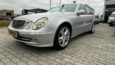 Grijs Gebruikt 2004 Mercedes E220 Avantgarde Sedan | € 3.950 (Eerlijke prijs)