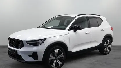 Wit Occasion 2023 Volvo XC40 Plus SUV | € 39.889 (Eerlijke prijs)