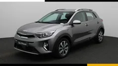 Grijs Gebruikt 2024 Kia Stonic SUV | € 25.440 (Eerlijke prijs)