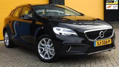 Zwart Gebruikt 2018 Volvo V40 CC Stationwagen | € 17.850 (Goede deal)