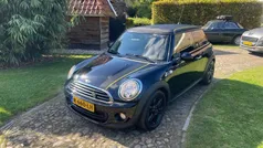 Zwart, metallic lak Gebruikt 2013 Mini Cooper Hatchback | € 6.450 (Goede deal)