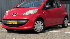 Rood Gebruikt 2006 Peugeot 107 Hatchback | € 599 (Goede deal)