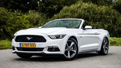 Occasion Ford Mustang Convertible 305 PK (224 kW) 2015 Wit Cabriolet