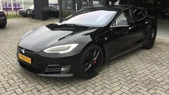 Zwart (metallic) Gebruikt 2020 Tesla Model S Performance Hatchback | € 38.900 (Super prijs)