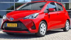 Rood Gebruikt 2019 Toyota Yaris Hybrid Active Hatchback | € 16.250 (Eerlijke prijs)