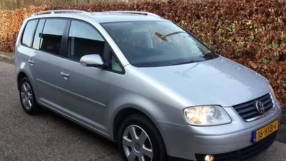 Grijs Gebruikt 2004 VW Touran MPV | € 2.000 (Eerlijke prijs)